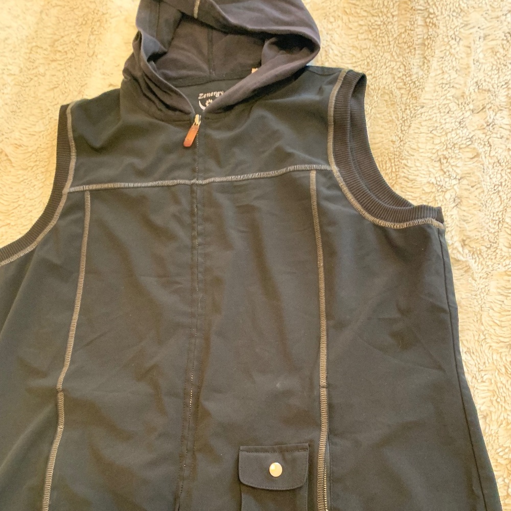 Zenergy by Chico's zip hoodie‎ vest L